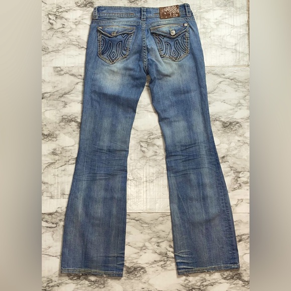 Buckle MEK Denim Jeans - Picture 2 of 10